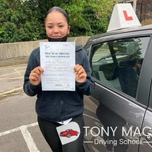 Read more about the article Automatic Driving Instructors Near Me