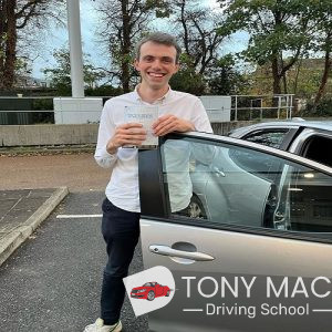 Read more about the article Auto Driving Lessons