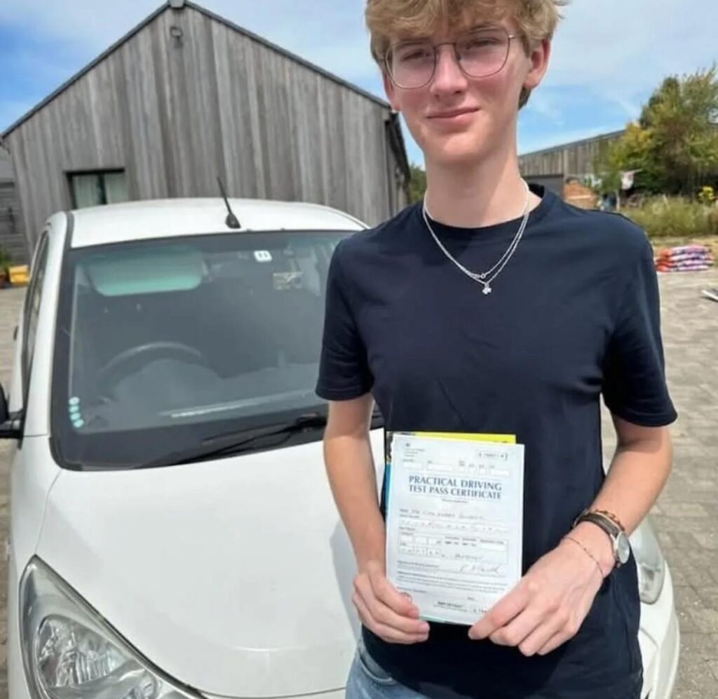 Manual Driving Lessons Nottingham